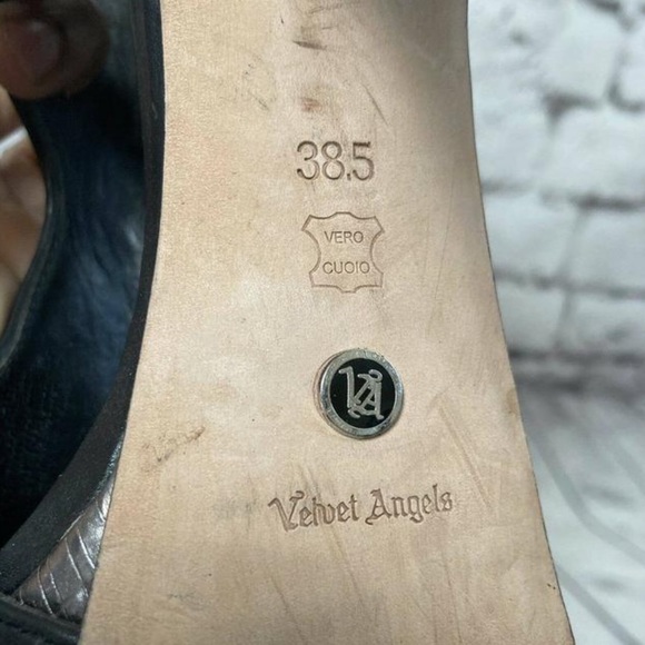 Velvet angels : Black Barbuto Ankle Buckle Shootie Peep Toe Leather Pumps - Picture 10 of 11